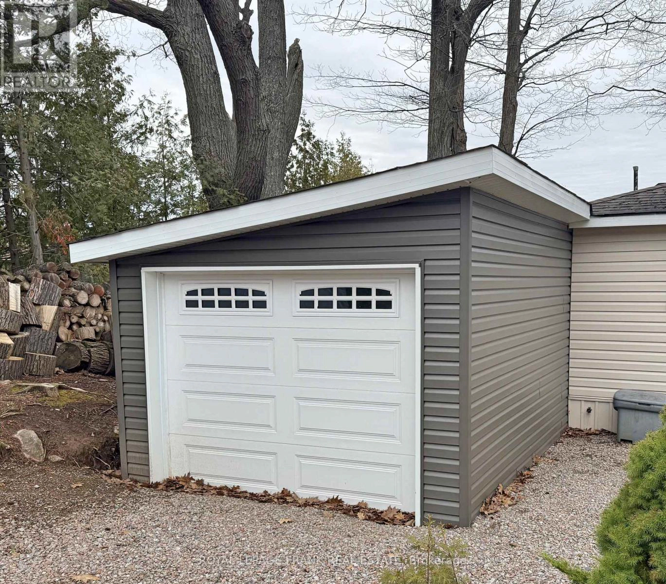 26 Fire Route 60, Trent Lakes, Ontario  K0L 1J0 - Photo 4 - X12976288