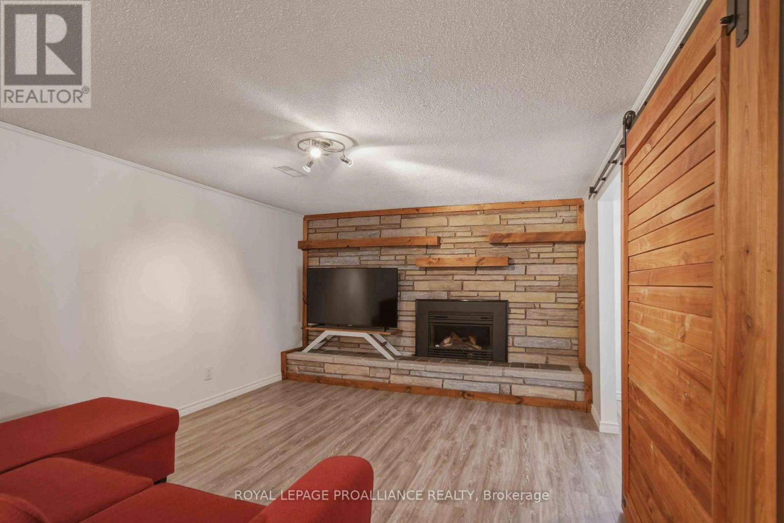 553 Whites Road, Quinte West, Ontario  K7V 0P7 - Photo 26 - X12805464