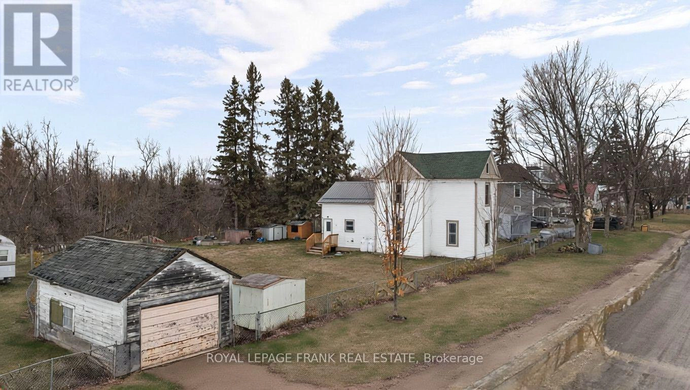 20 Richmond Street W, Kawartha Lakes, Ontario K0M 2B0 - Photo 32 - X12819268