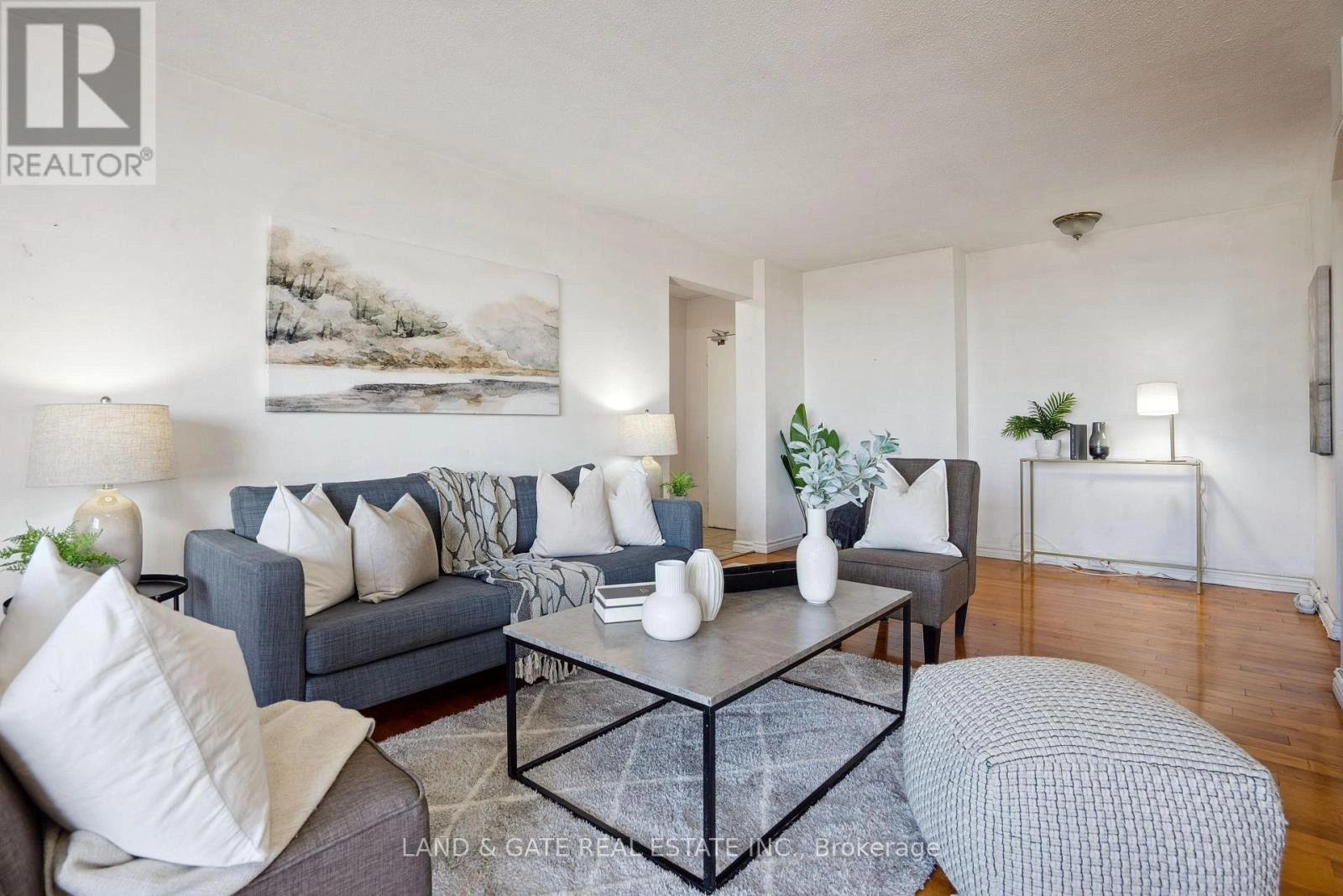 702 - 260 Seneca Hill Drive, Toronto, Ontario  M2J 4S6 - Photo 8 - C12986056