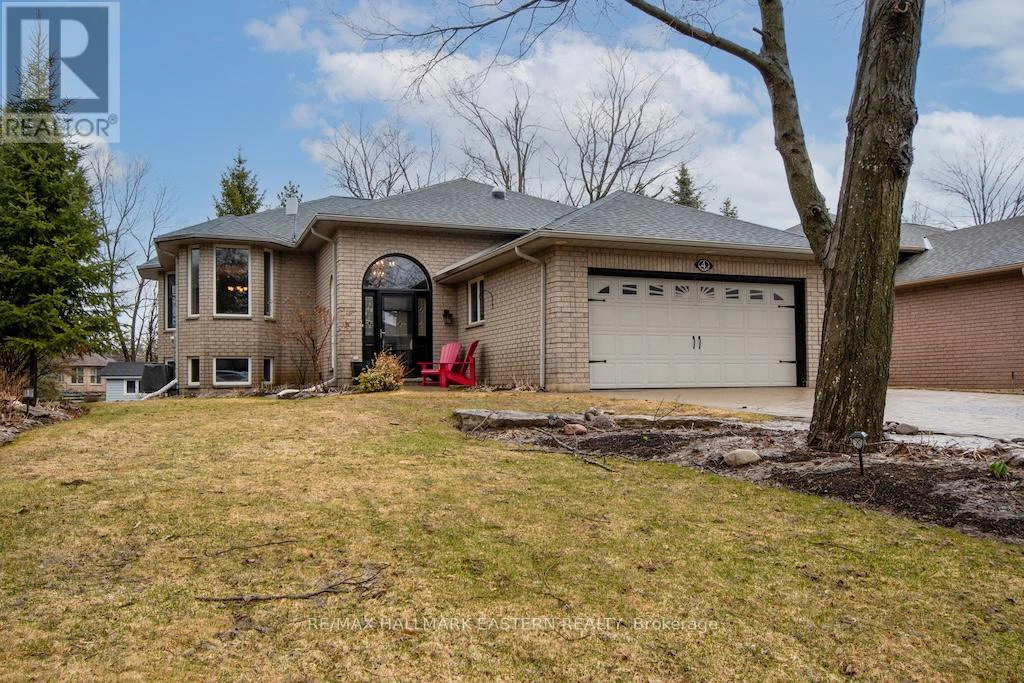 4 Huntingwood Crescent, Kawartha Lakes, Ontario  K0M 1A0 - Photo 1 - X12997250