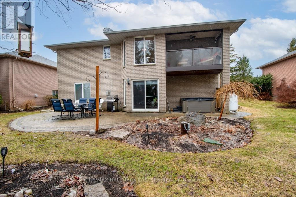 4 Huntingwood Crescent, Kawartha Lakes, Ontario  K0M 1A0 - Photo 32 - X12997250