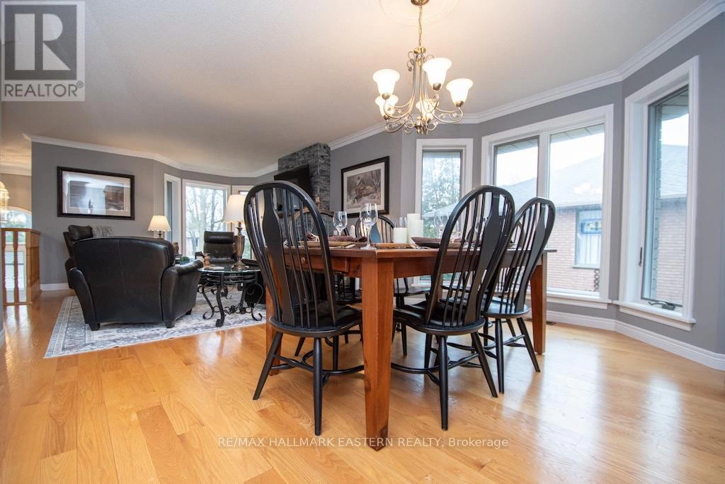 4 Huntingwood Crescent, Kawartha Lakes, Ontario  K0M 1A0 - Photo 8 - X12997250