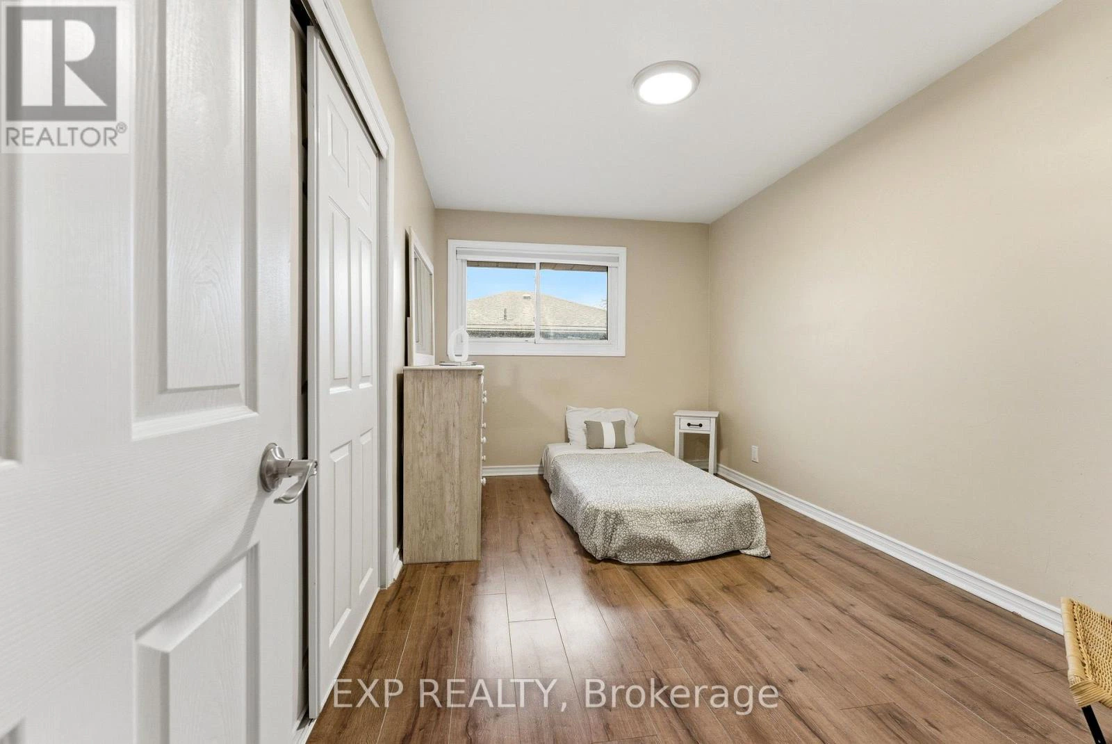 10 Plaza Square, Belleville, Ontario  K8N 4J3 - Photo 17 - X12998944