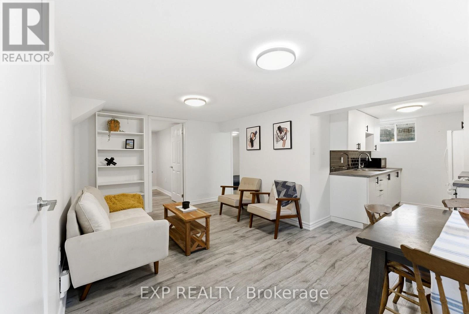 10 Plaza Square, Belleville, Ontario  K8N 4J3 - Photo 25 - X12998944