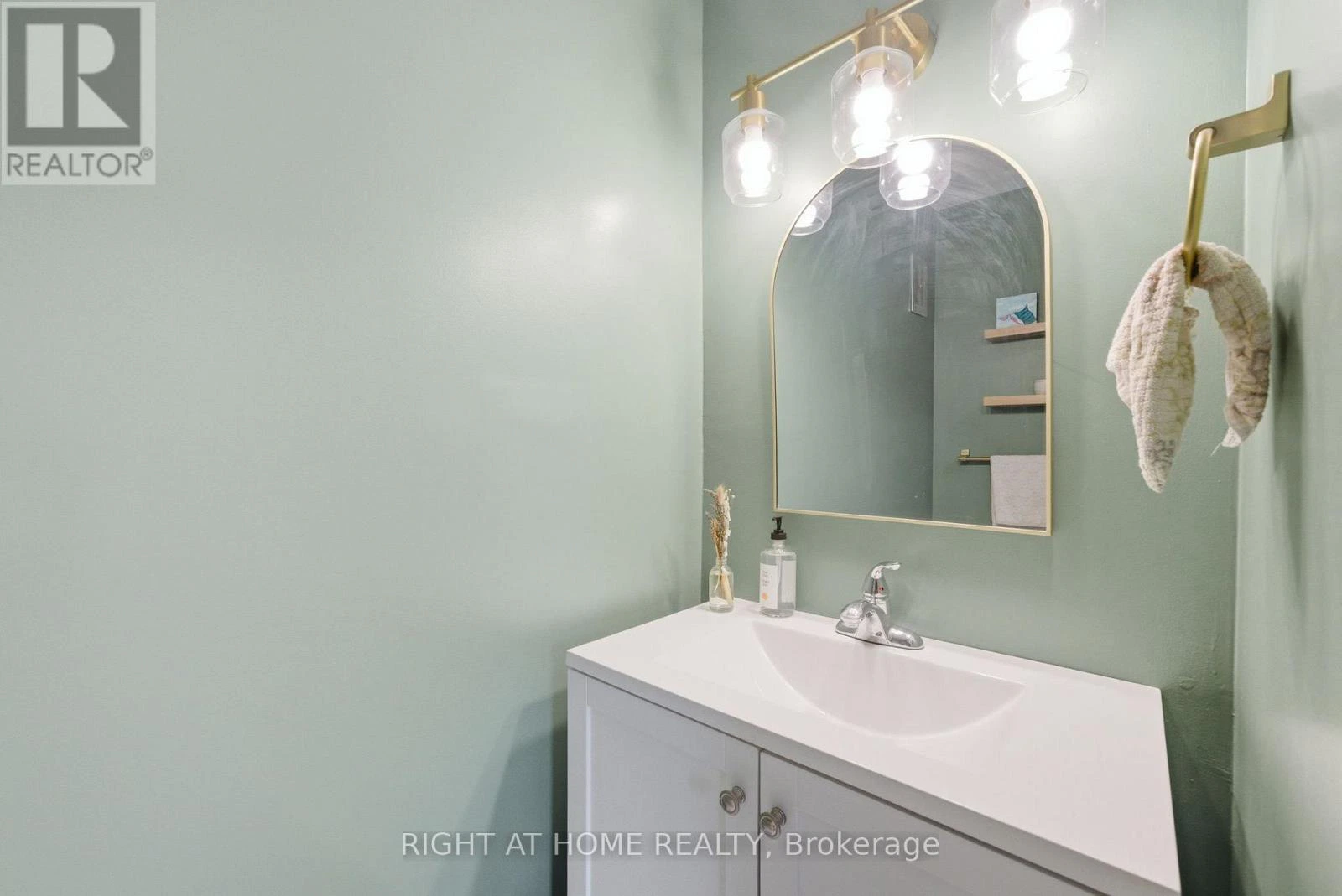 826 West Shore Boulevard, Pickering, Ontario  L1W 2V6 - Photo 20 - E13007514