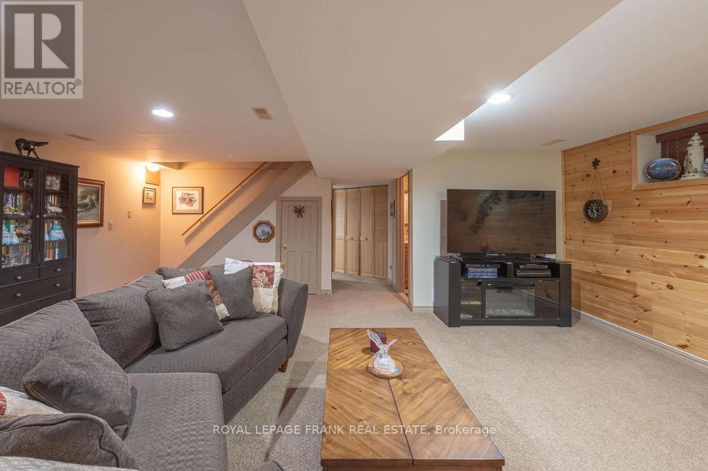 120 Sugarbush Crescent, Trent Lakes, Ontario  K0L 1J0 - Photo 32 - X12702576