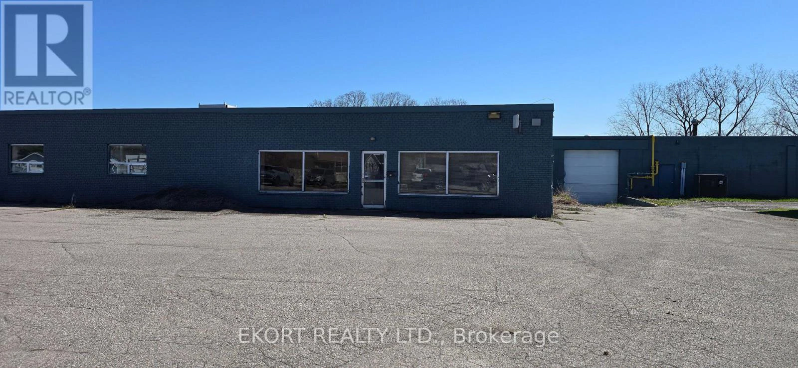 10 Canal Street, Quinte West, Ontario  K8V 4K2 - Photo 3 - X12989650