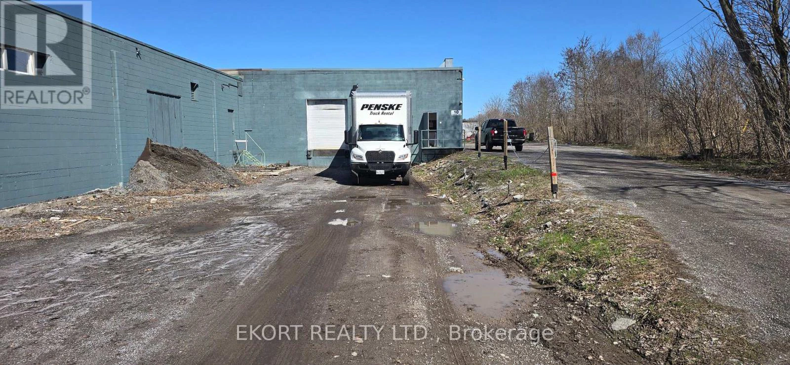 10 Canal Street, Quinte West, Ontario  K8V 4K2 - Photo 7 - X12989650