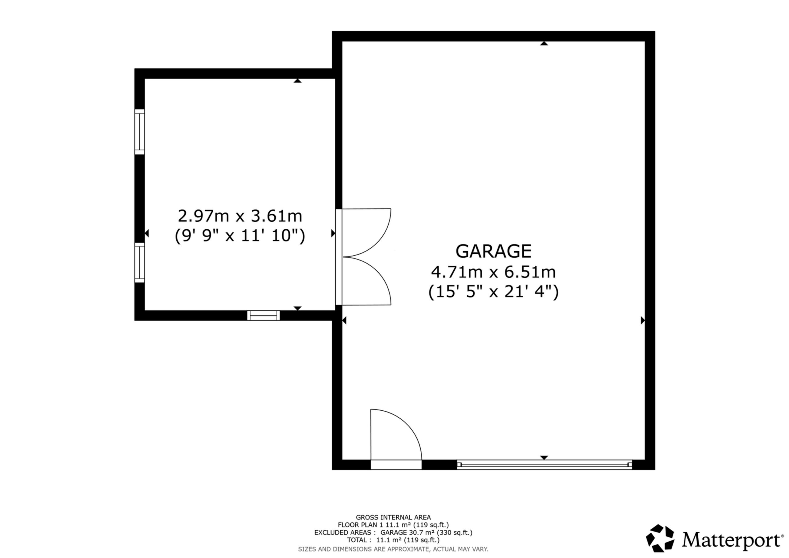 10 Chown Cres - Garage