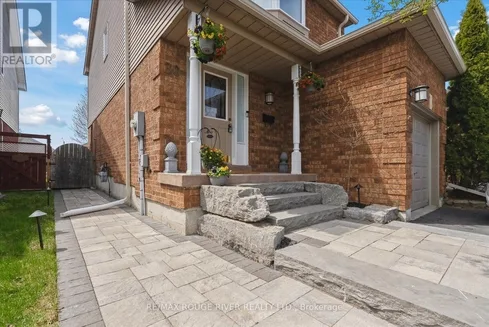30 Landerville Lane, Clarington, Ontario  L1C 4W8 - Photo 2 - E12133918