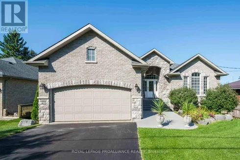 147 Riverside Parkway, Quinte West, Ontario  K0K 2C0 - Photo 3 - X12135180