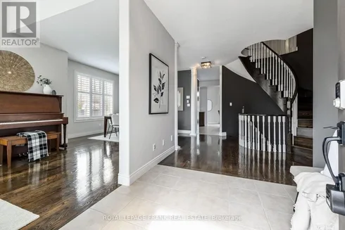 2262 Pindar Crescent, Oshawa, Ontario  L1L 0C6 - Photo 3 - E12136144