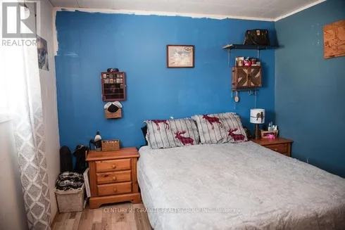 30 Central Street, Addington Highlands, Ontario  K0H 1L0 - Photo 1 - X12014365