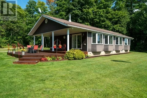 1049 Perry Lane, Frontenac, Ontario  K0H 1K0 - Photo 2 - X12139355