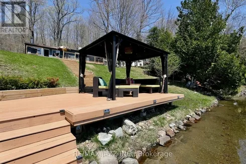 8 Willys Lane, Brudenell, Ontario  K0J 2E0 - Photo 3 - X12143407