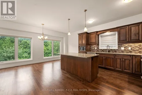 60 Alcorn Drive, Kawartha Lakes, Ontario  K9V 0M7 - Photo 3 - X12144027