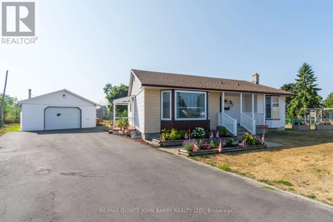 15 Coleman Drive, Quinte West, Ontario  K8V 3A5 - Photo 1 - X12290685